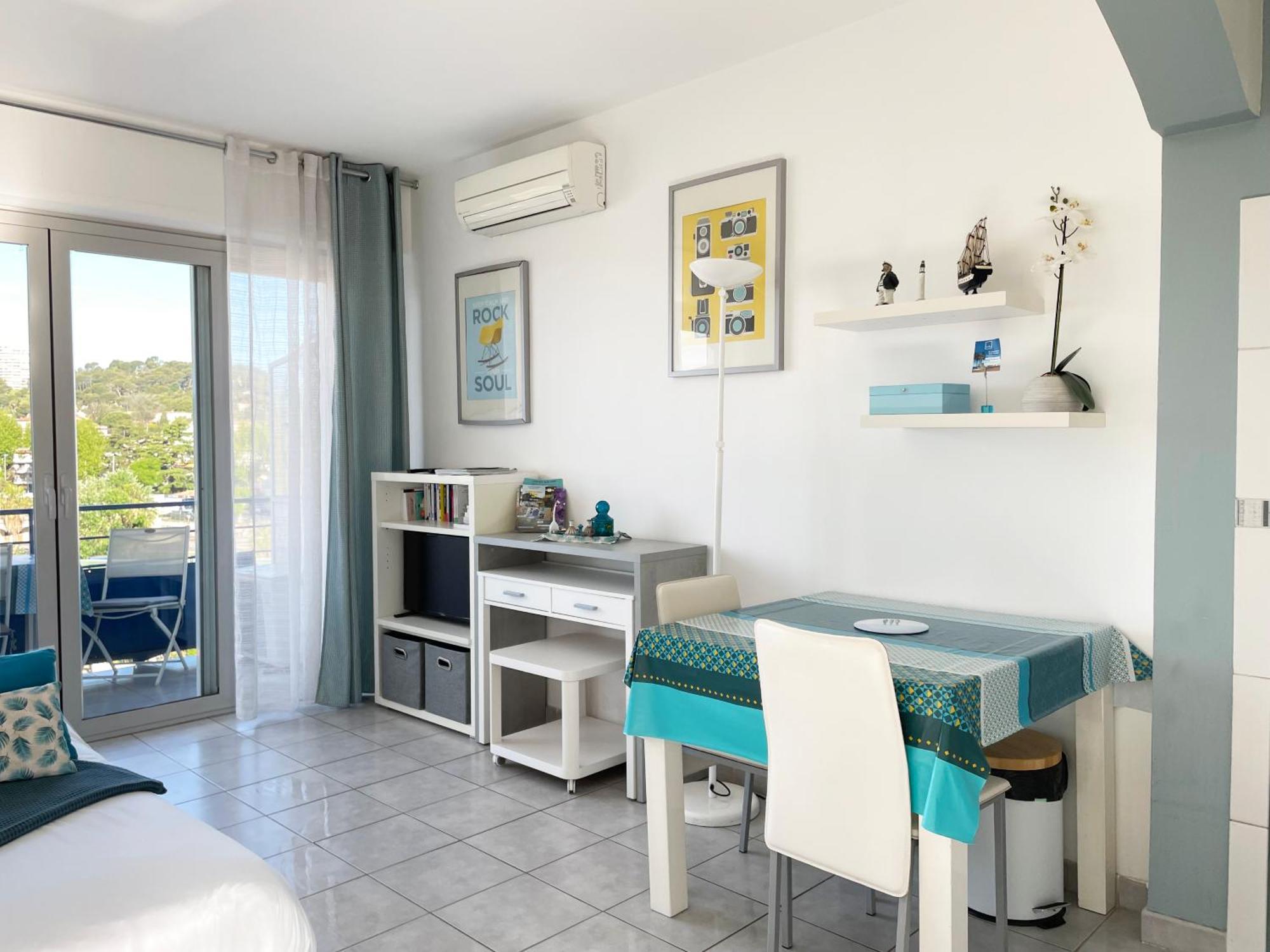 Plage Et Hippodrome Cagnes-sur-Mer Exterior photo